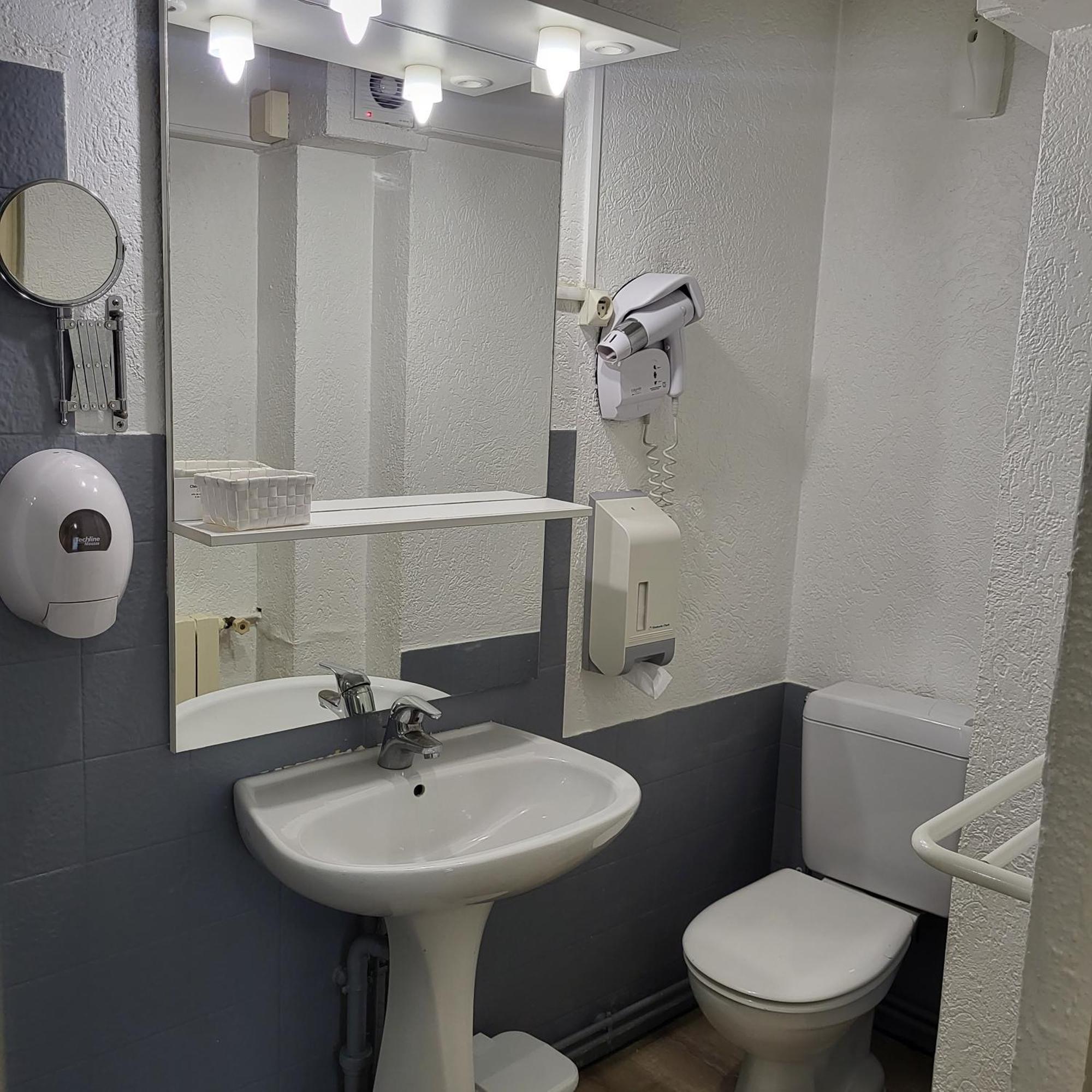 Ga Location Otel Mâcon Dış mekan fotoğraf